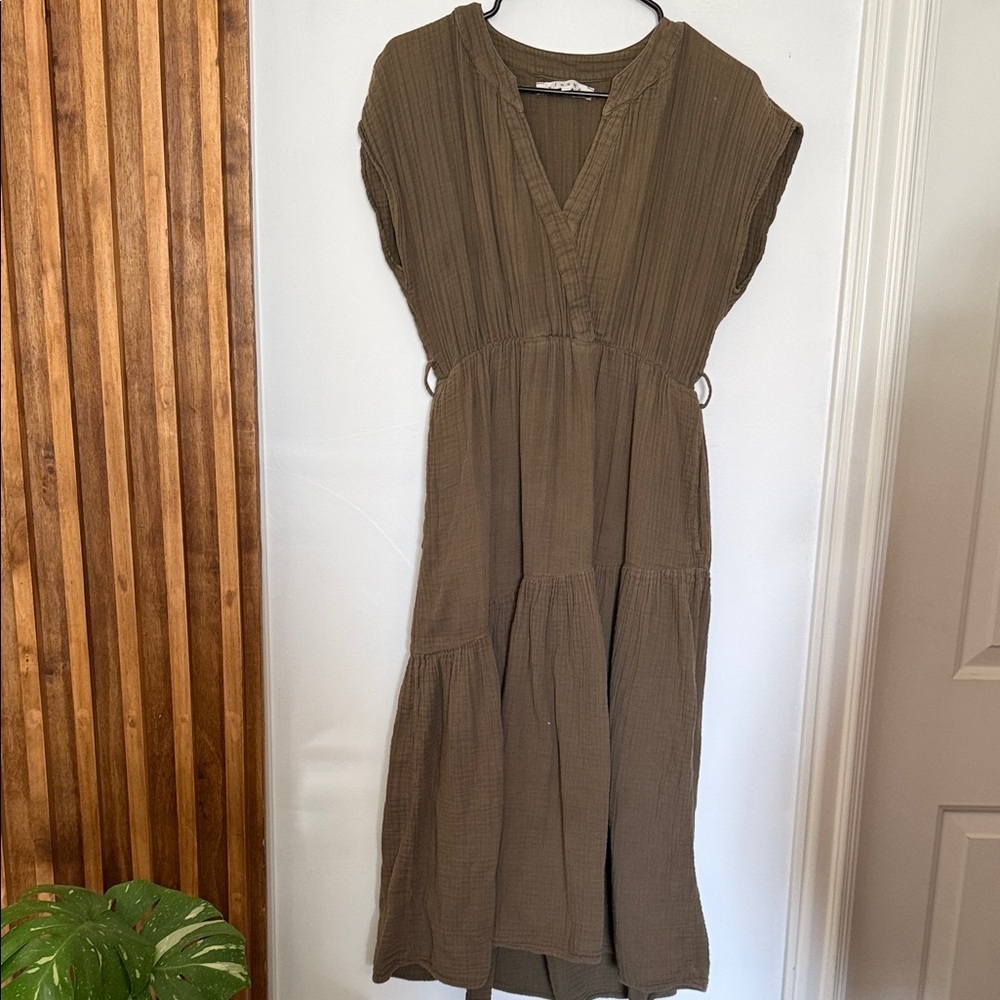 Xirena Gauze Drue Midi Dress. Size XS run big *** missing belt *** - Picture 3 of 12